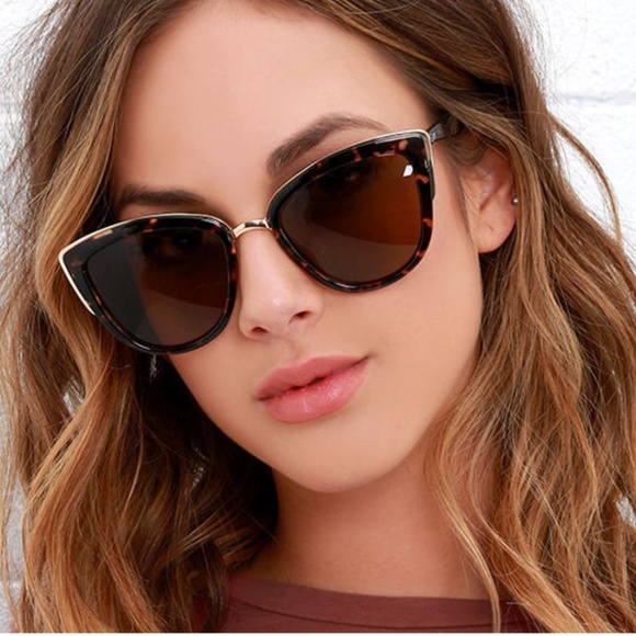 Daydreamer Co Accessories - 1 LEFT✨ Tortoise Shell Oversize Cat Eye Sunglasses